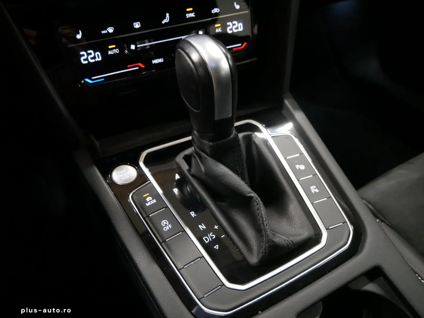 Passat Variant ELEGANCE 4M ACC 360 K TOTW AHK NV