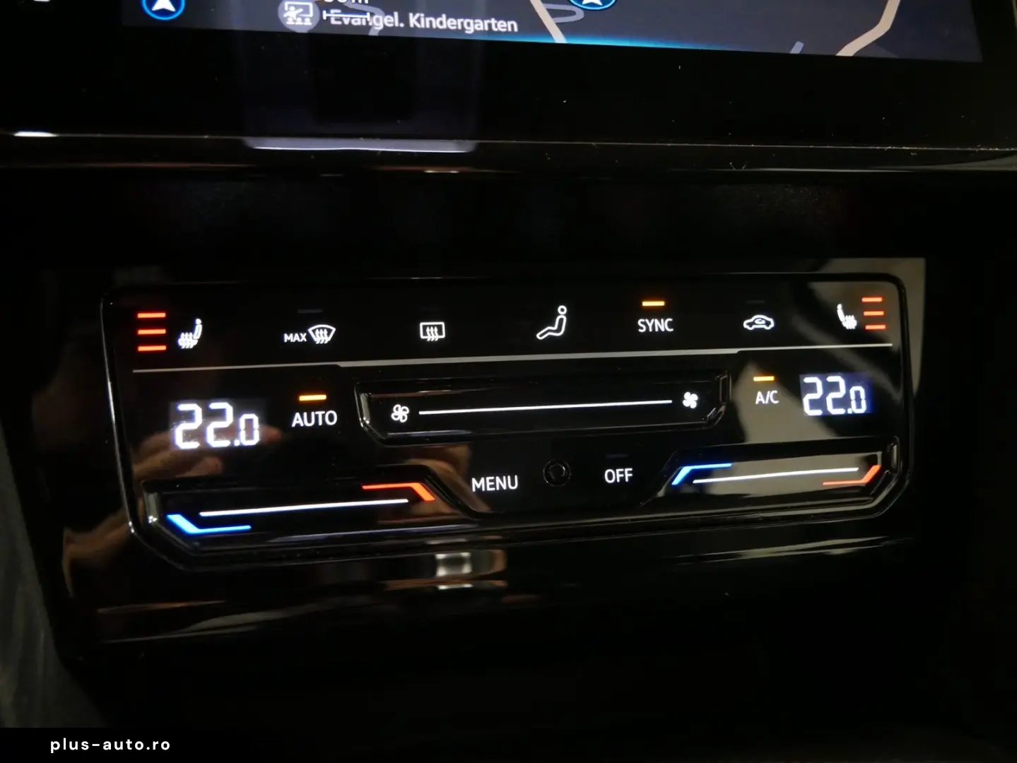 Passat Variant ELEGANCE 4M ACC 360 K TOTW AHK NV