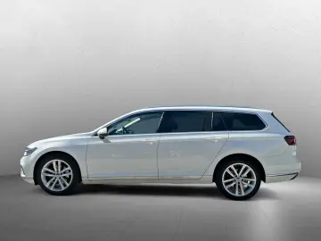 Passat Variant 2.0 TDI DSG 4M Elegance AHK Pano