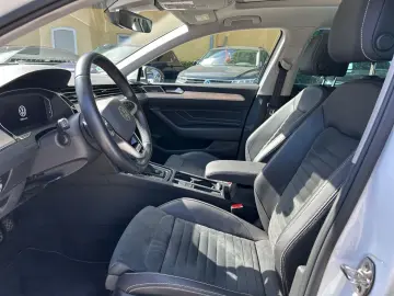 Passat Variant 2.0 TDI DSG 4M Elegance AHK Pano