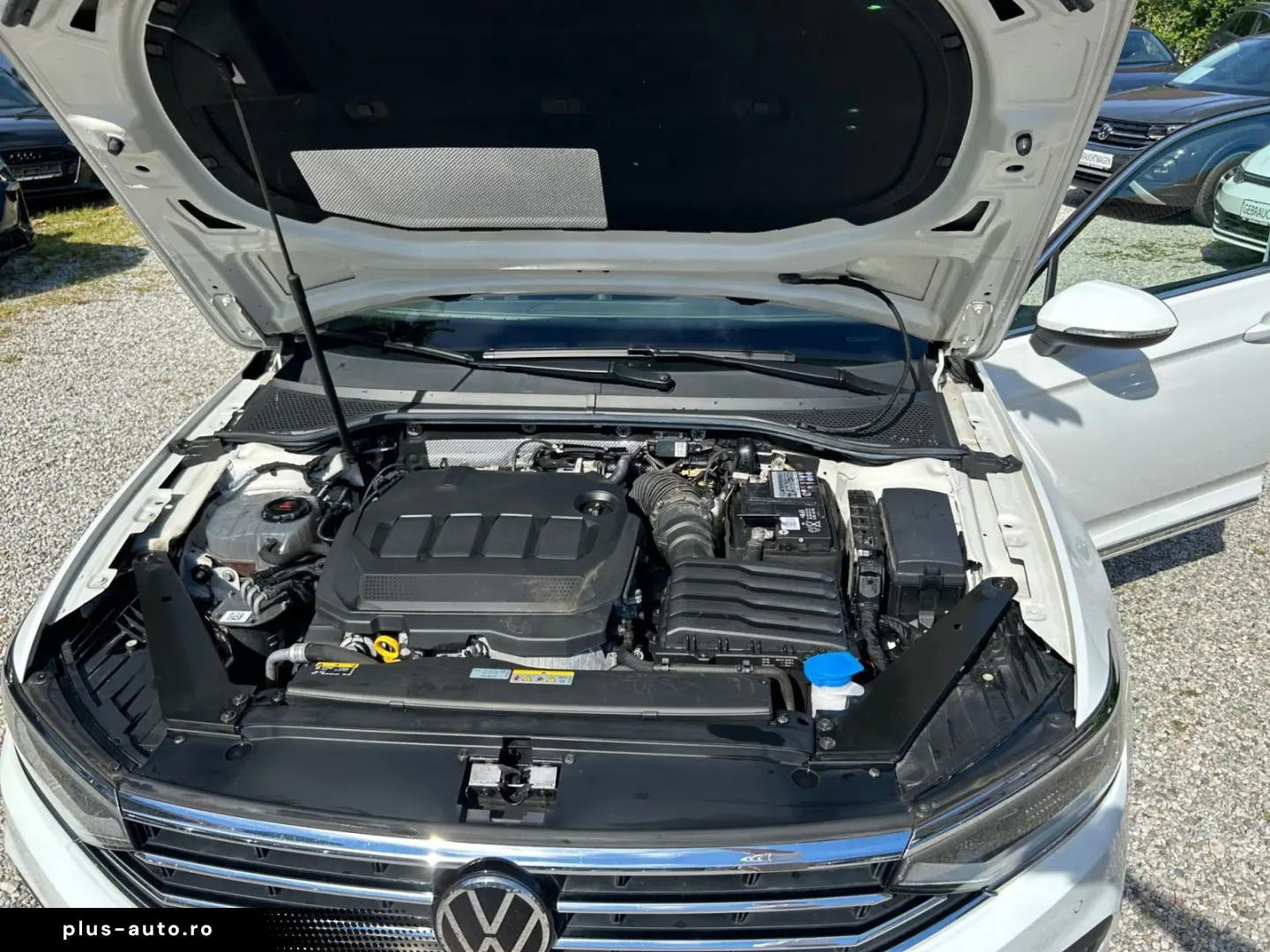 Passat Variant 2.0 TDI DSG 4M Elegance AHK Pano