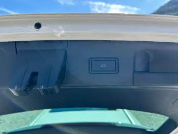 Passat Variant 2.0 TDI DSG 4M Elegance AHK Pano