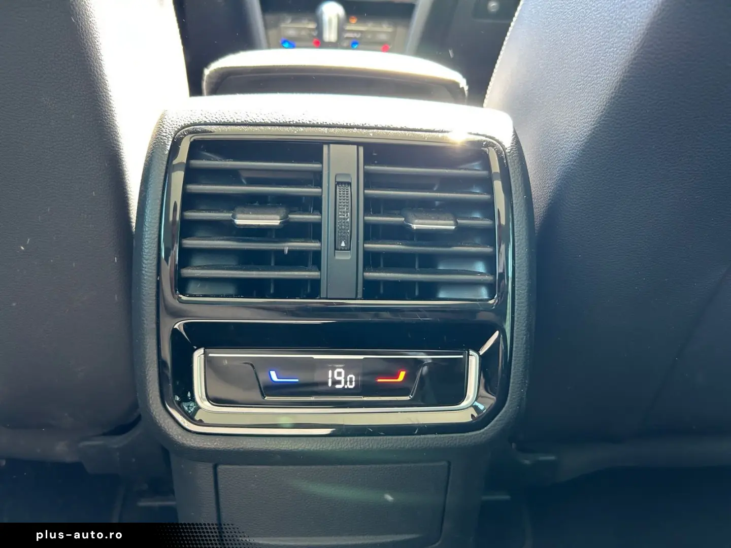 Passat Variant 2.0 TDI DSG 4M Elegance AHK Pano