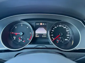 Passat Variant Elegance 2.0TDI 4M R-LINE PANO