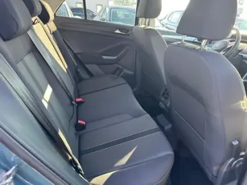 VW T-Roc Advanced 1.0 TSI