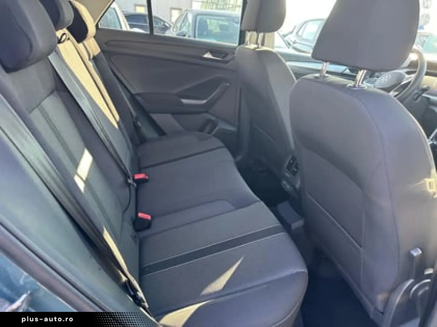 VW T-Roc Advanced 1.0 TSI