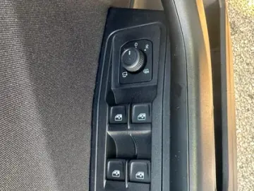 VW T-Roc Advanced 1.0 TSI