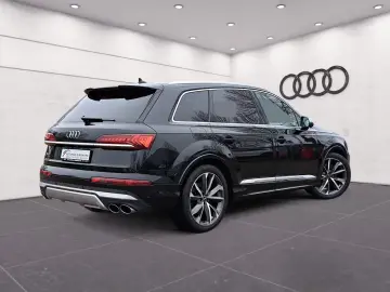 Audi SQ7 TFSI quattro