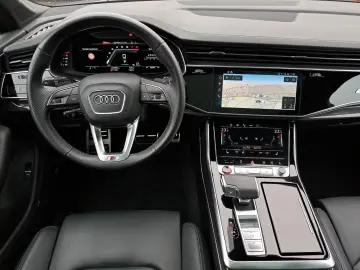Audi SQ7 TFSI quattro
