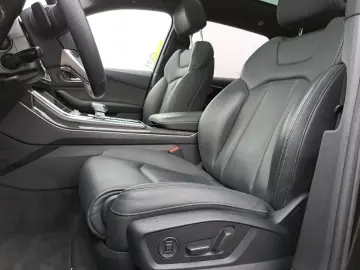 Audi SQ7 TFSI quattro