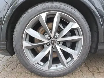 Audi SQ7 TFSI quattro