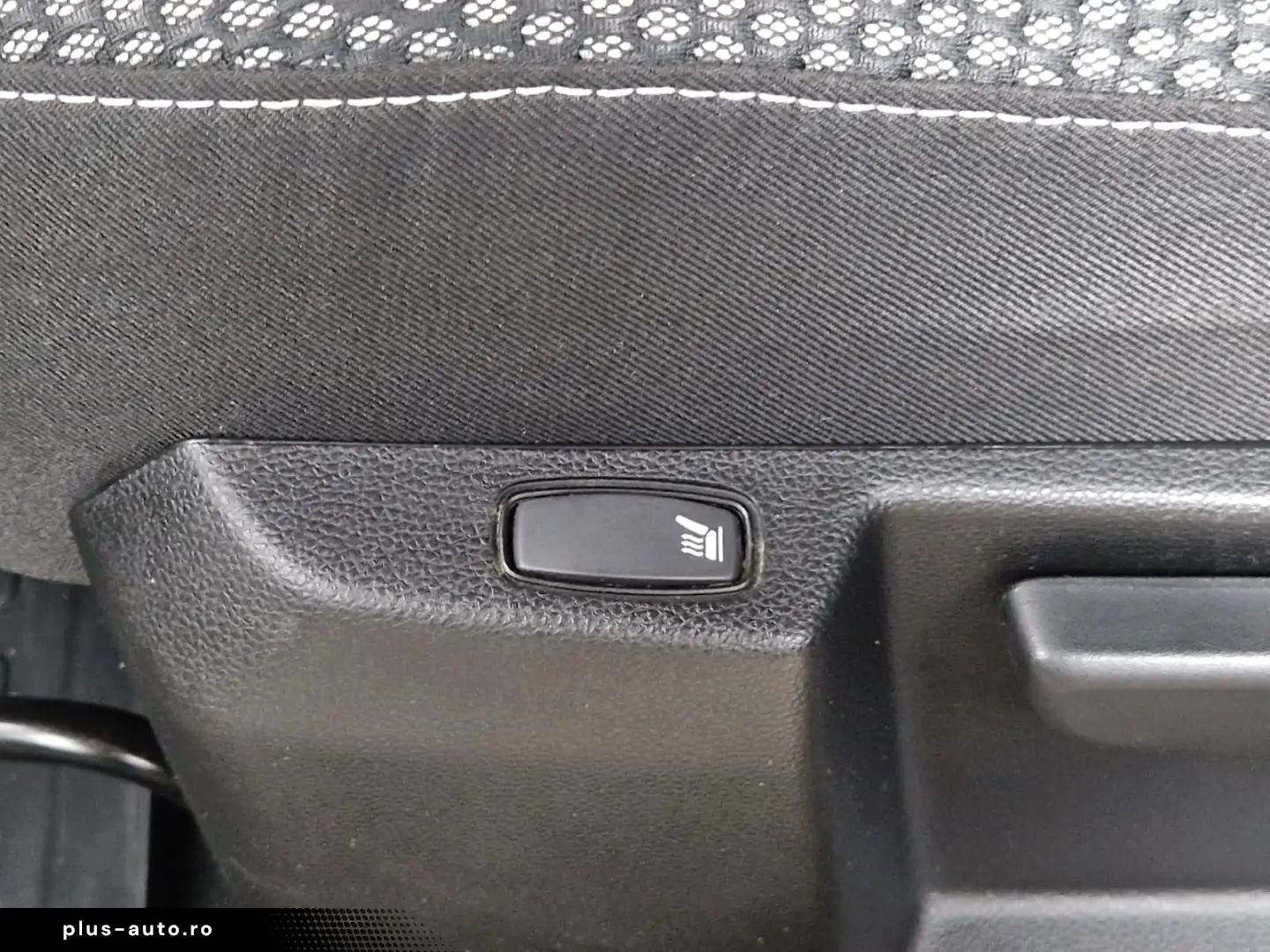 DACIA DUSTER PRESTIGE 4X4 1.6i 115CP 2019