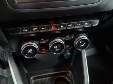 DACIA DUSTER PRESTIGE 4X4 1.6i 115CP 2019