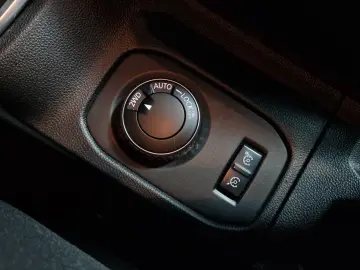 DACIA DUSTER PRESTIGE 4X4 1.6i 115CP 2019