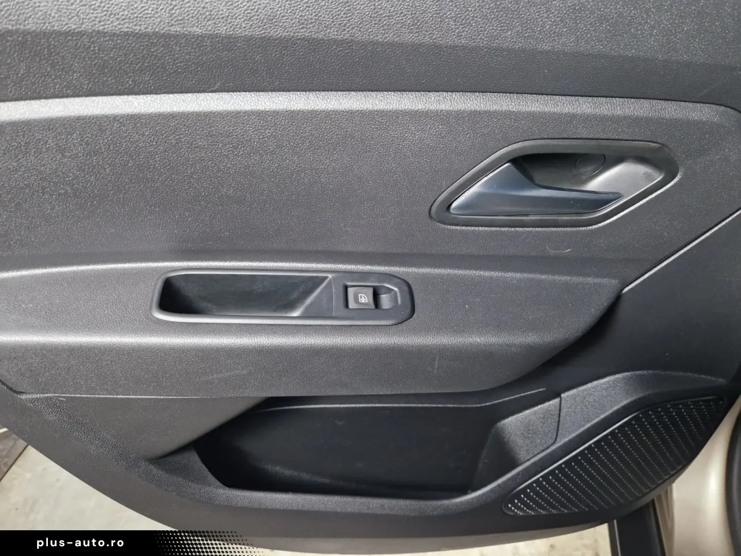 DACIA DUSTER PRESTIGE 4X4 1.6i 115CP 2019