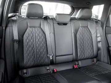 SQ6 e-tron quattro B&O 360CAM ALU20 eKLAPPE NAVI