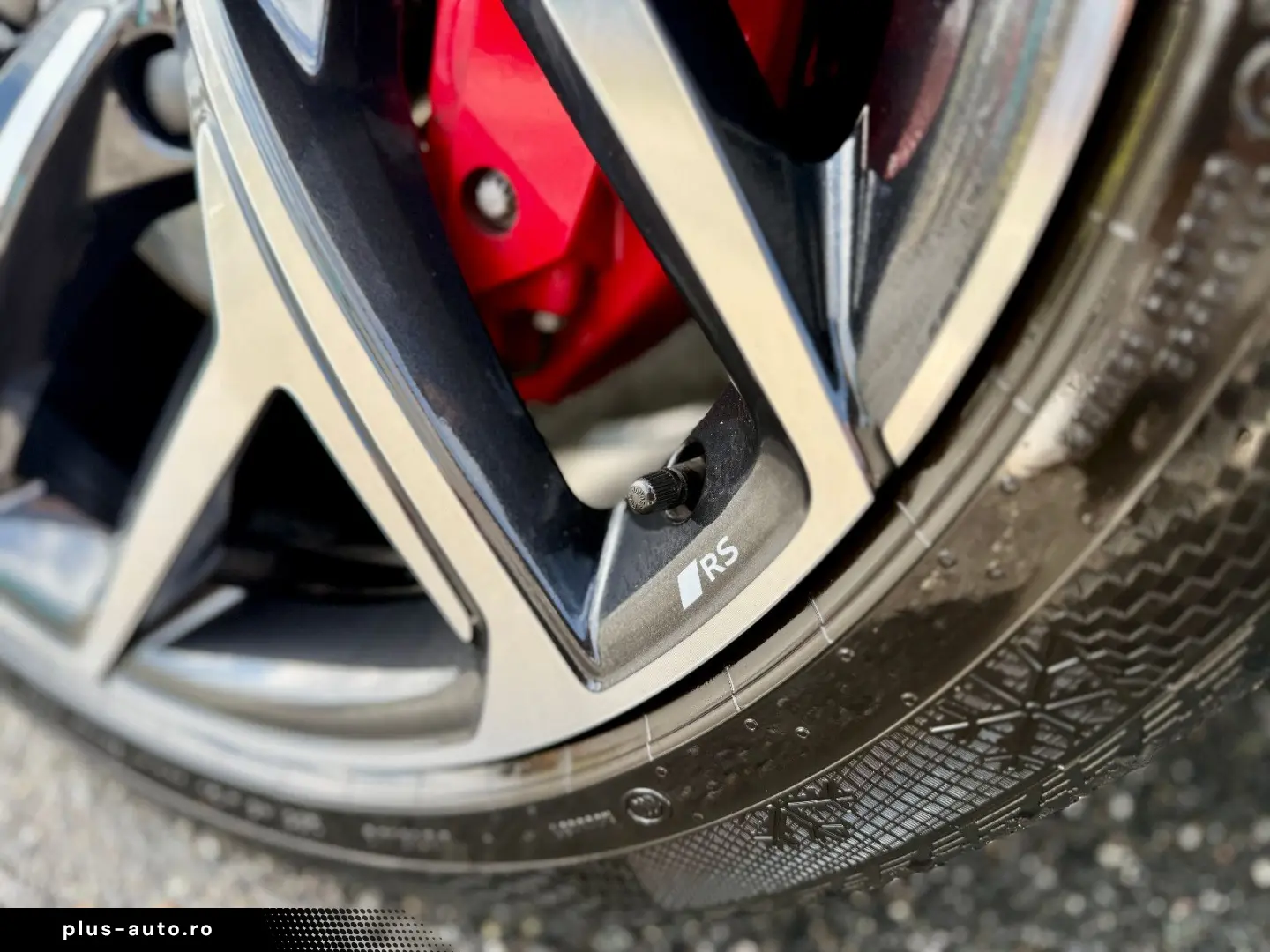 SQ6 e-tron 360 kW quattro edition one blue NP120