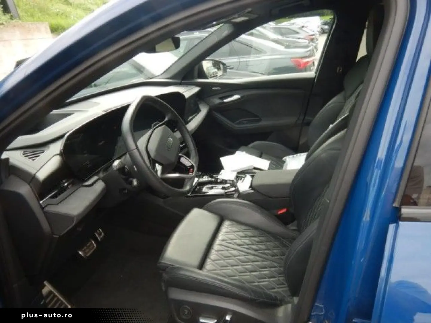 SQ6 e-tron quattro edition one blue Panoramadach