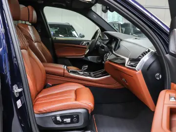 X5 xDrive 40i BOWERS SoftClose Massage 360