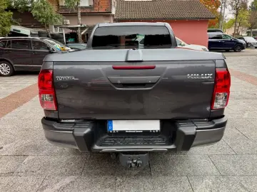 Hilux 2.4 D-4D 4x4 DoKa Executive Automata Tapiserie Piele