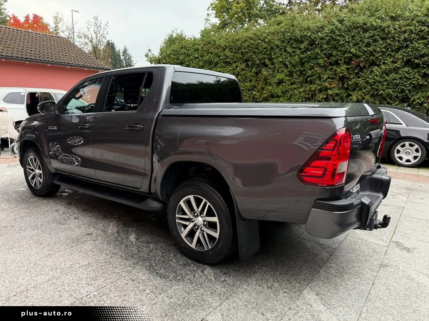 Hilux 2.4 D-4D 4x4 DoKa Executive Automata Tapiserie Piele