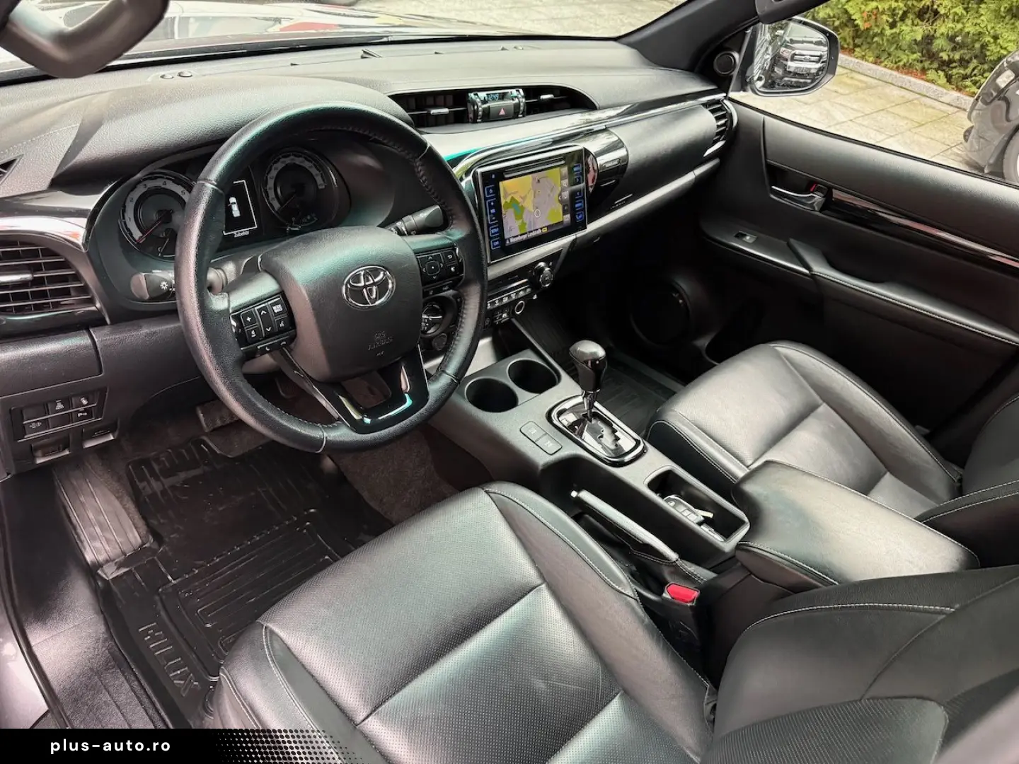 Hilux 2.4 D-4D 4x4 DoKa Executive Automata Tapiserie Piele