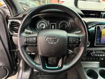 Hilux 2.4 D-4D 4x4 DoKa Executive Automata Tapiserie Piele