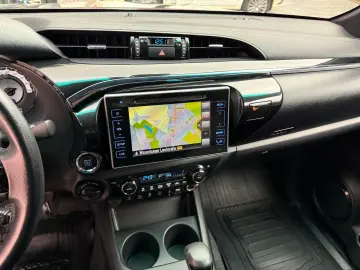 Hilux 2.4 D-4D 4x4 DoKa Executive Automata Tapiserie Piele