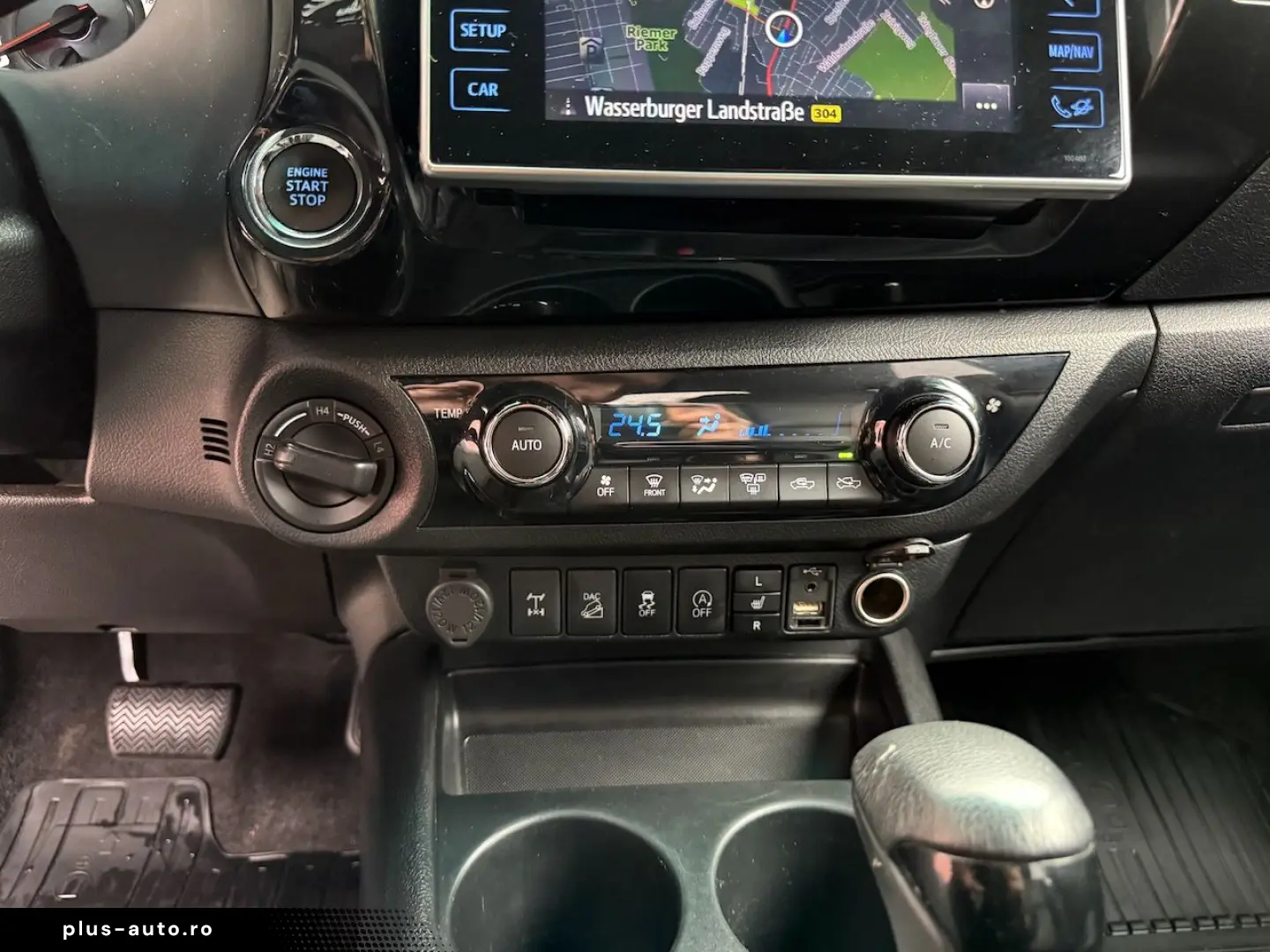 Hilux 2.4 D-4D 4x4 DoKa Executive Automata Tapiserie Piele