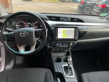 Hilux Double Cab Comfort 2.8l Ahk Sitzheiz. Navi