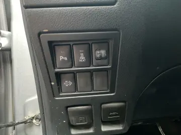 Hilux Double Cab Comfort 2.8l Ahk Sitzheiz. Navi