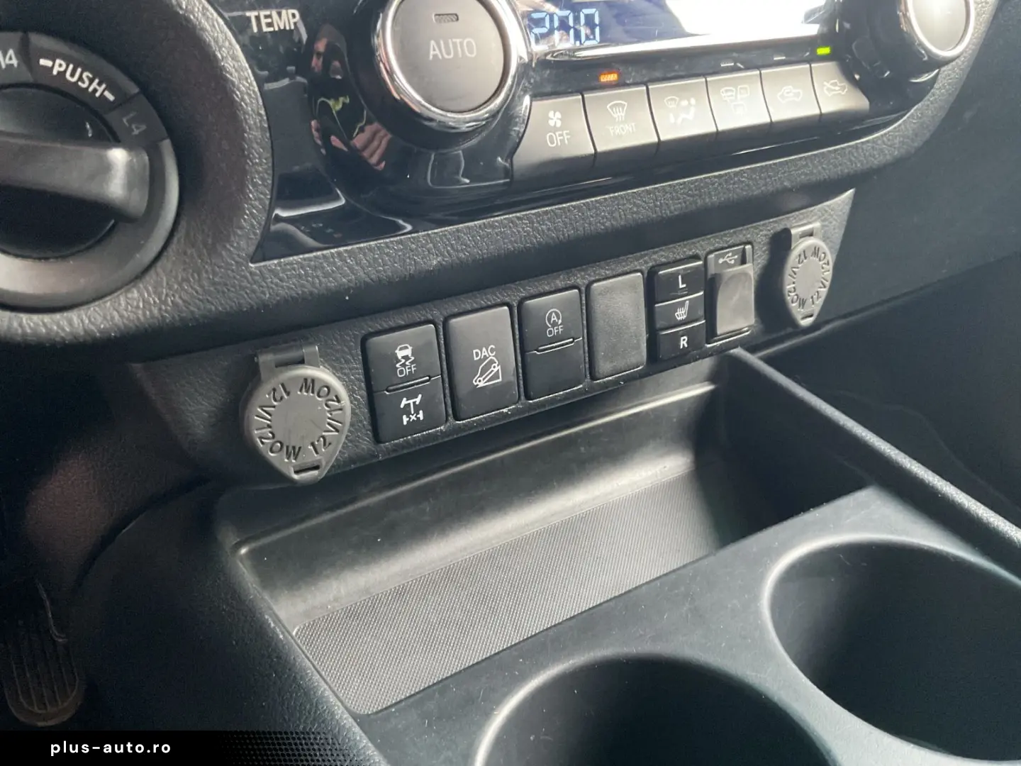 Hilux Double Cab Comfort 2.8l Ahk Sitzheiz. Navi