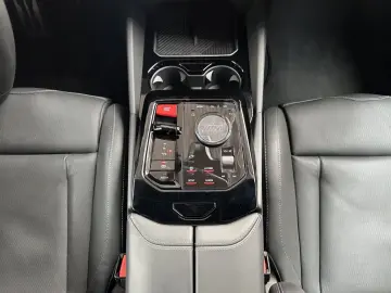 M5 Touring MDriver'sPackage AHK Bowers&Wilkins