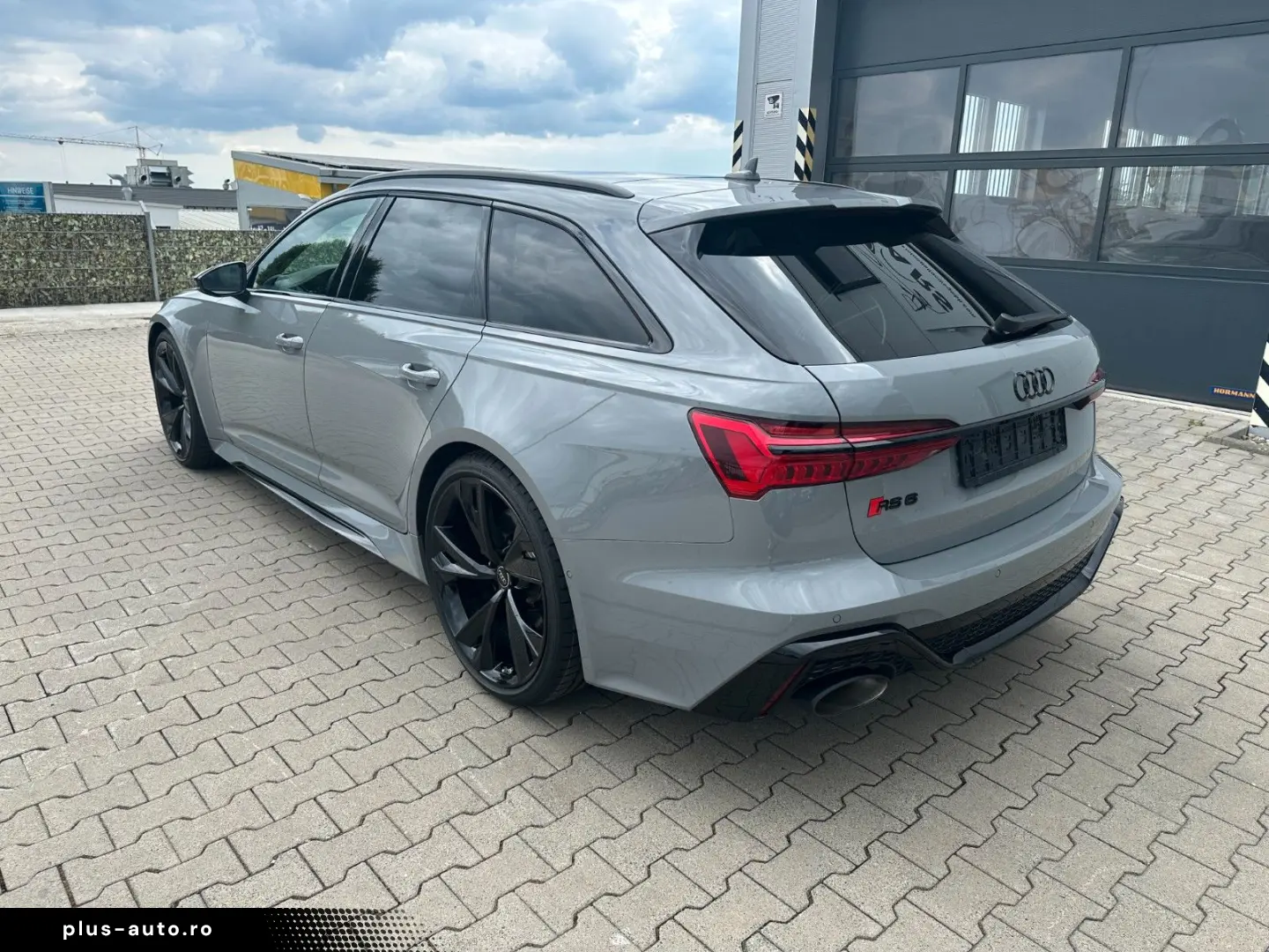 RS 6 Av. 4.0 quattro Pano DynamickPak 23 schwarz