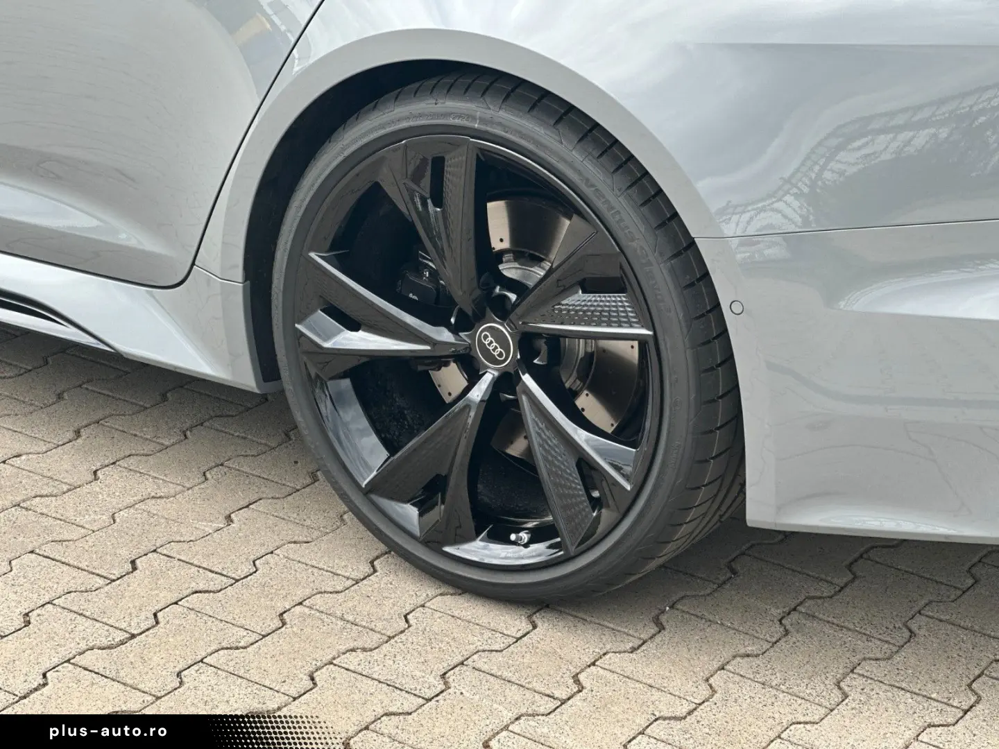 RS 6 Av. 4.0 quattro Pano DynamickPak 23 schwarz