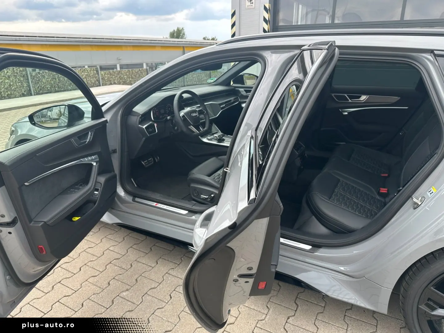 RS 6 Av. 4.0 quattro Pano DynamickPak 23 schwarz