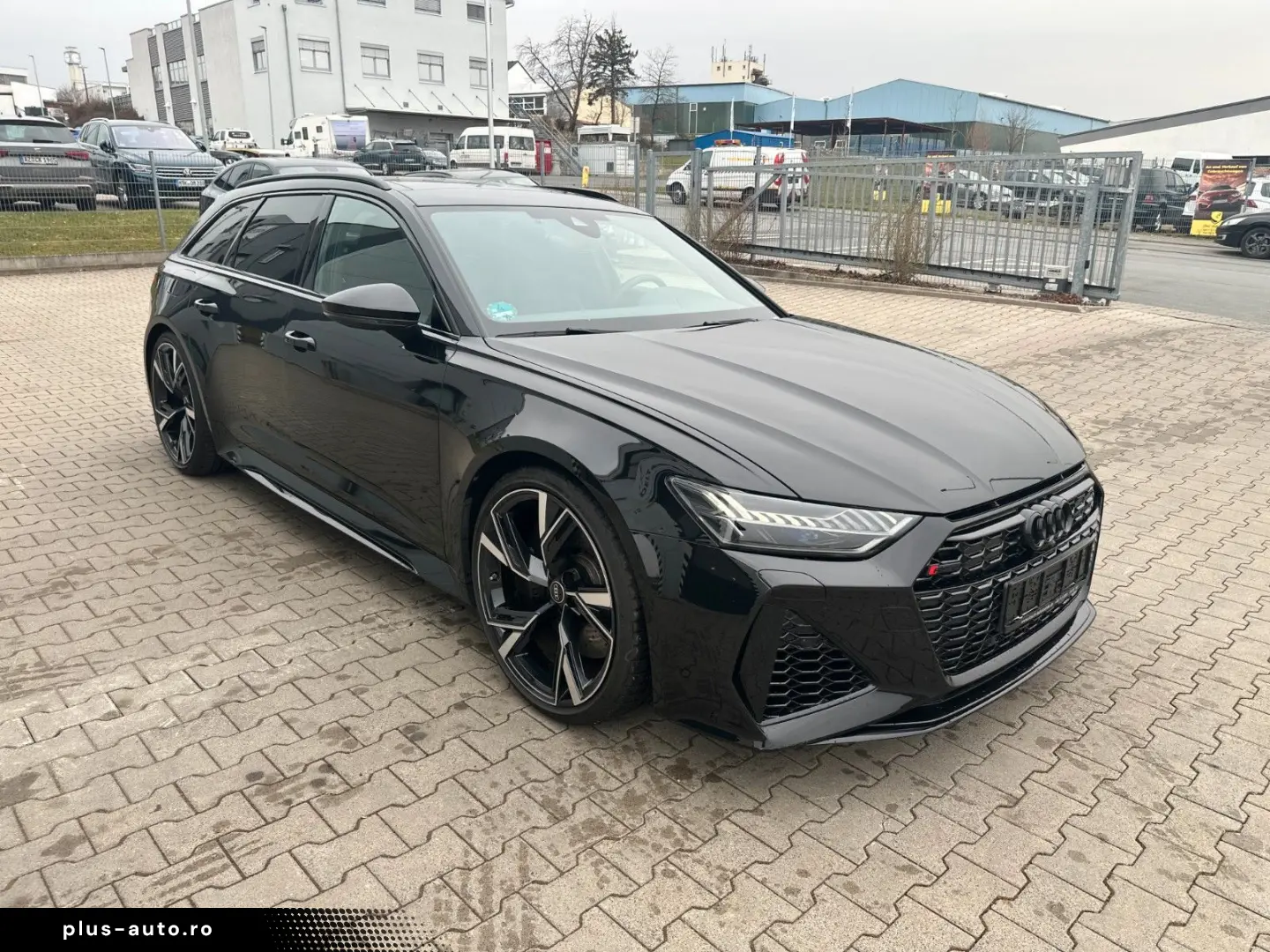 RS 6 Av. 4.0 quattro Pano DynamickPak 23 schwarz