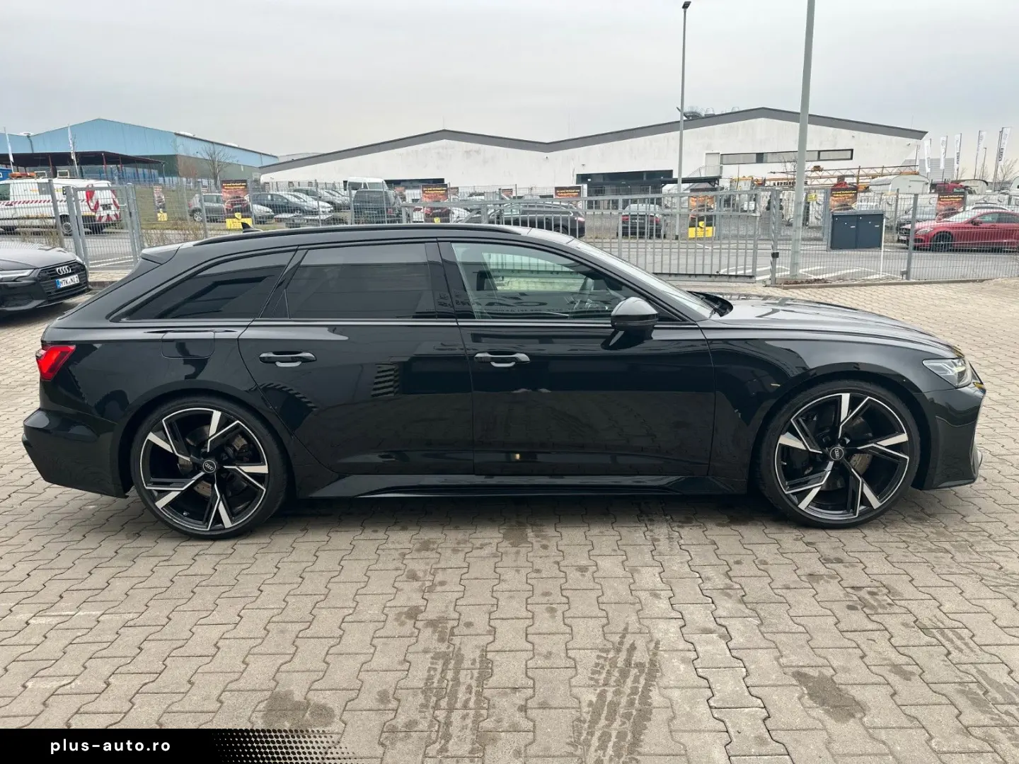 RS 6 Av. 4.0 quattro Pano DynamickPak 23 schwarz