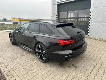RS 6 Av. 4.0 quattro Pano DynamickPak 23 schwarz
