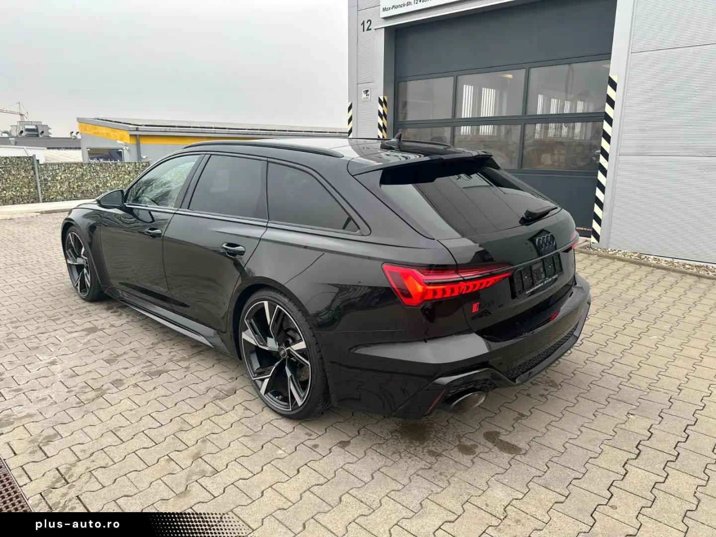 RS 6 Av. 4.0 quattro Pano DynamickPak 23 schwarz