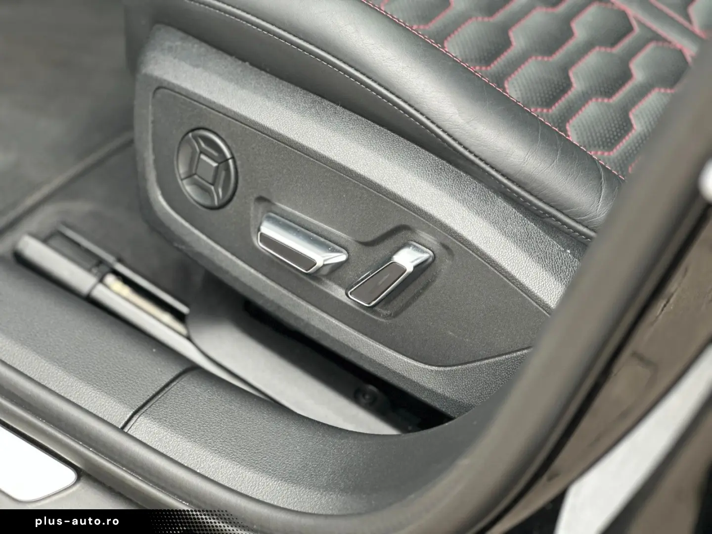 RS 6 Av. 4.0 quattro Pano DynamickPak 23 schwarz