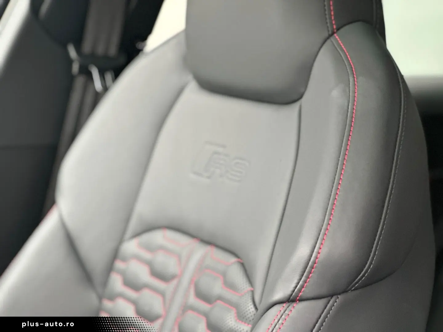 RS 6 Av. 4.0 quattro Pano DynamickPak 23 schwarz