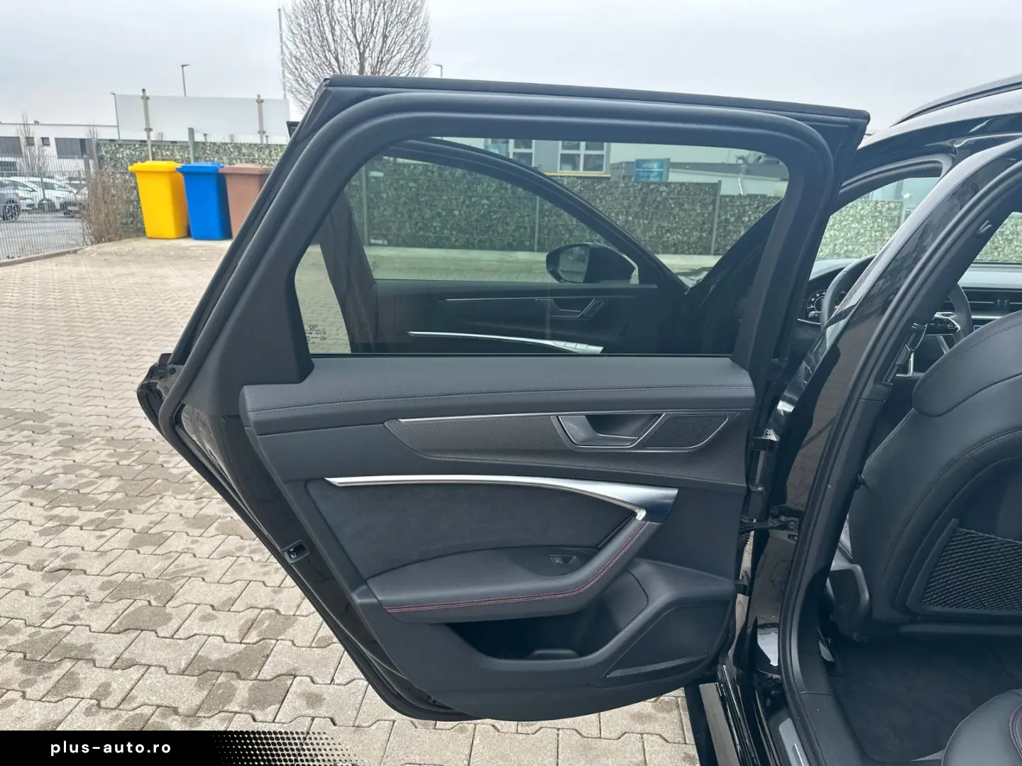 RS 6 Av. 4.0 quattro Pano DynamickPak 23 schwarz