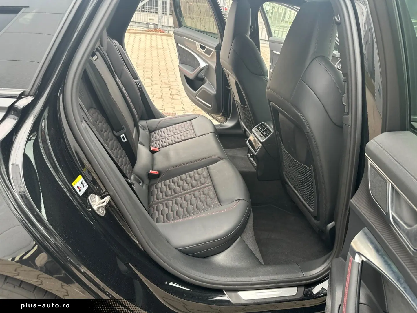 RS 6 Av. 4.0 quattro Pano DynamickPak 23 schwarz