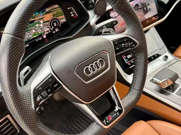 RS6  Avant 4.0 TFSI quattro  LASER HEADUP