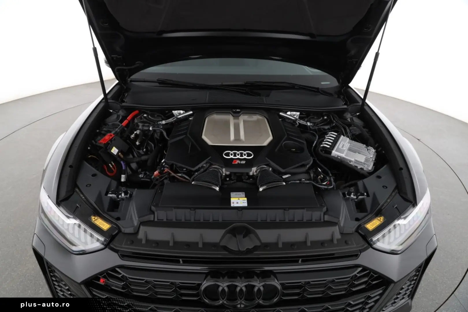 RS6 Avant 4.0 TFSI quattro tiptronic   PANO