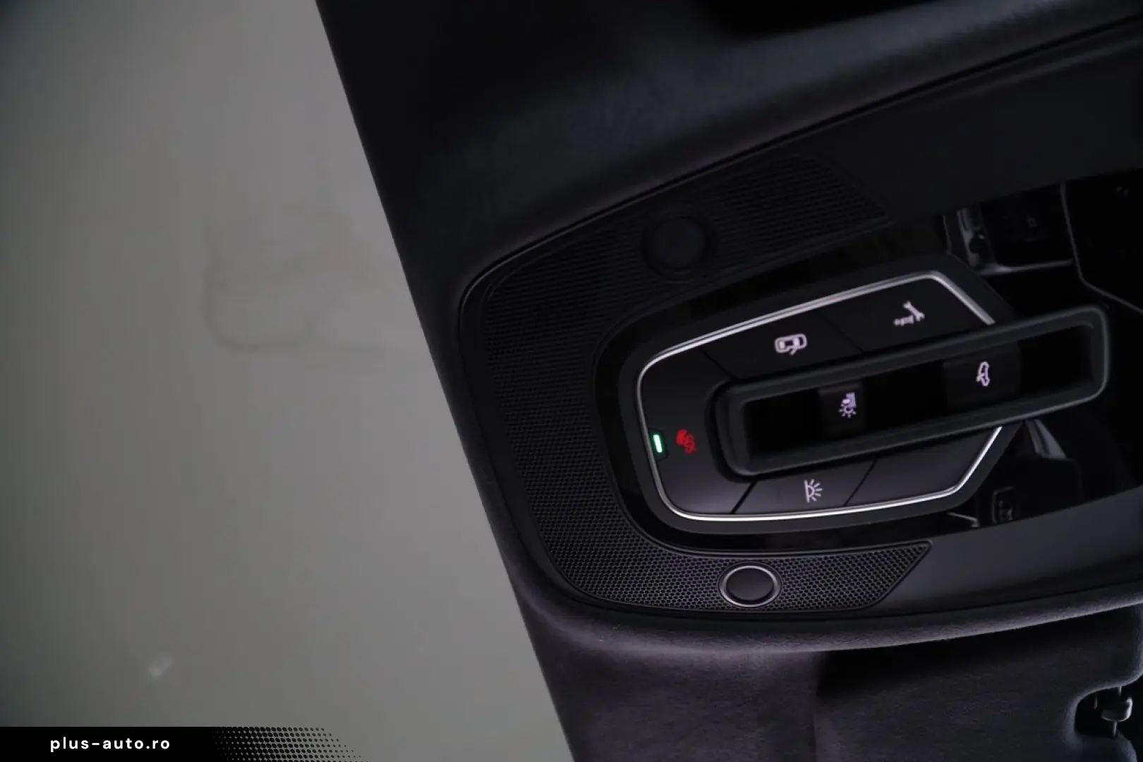 RS6 Avant 4.0 TFSI quattro tiptronic   PANO