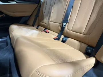 X3 xDrive20d M Sportpaket Standhzg AHK HUD HiFi