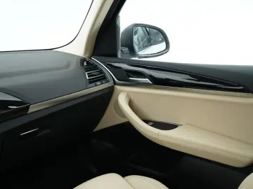 X3 xDrive 30d (Navi AHK Pano STHZ 360  HiFi )