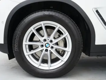 X3 xDrive 30d (Navi AHK Pano STHZ 360  HiFi )